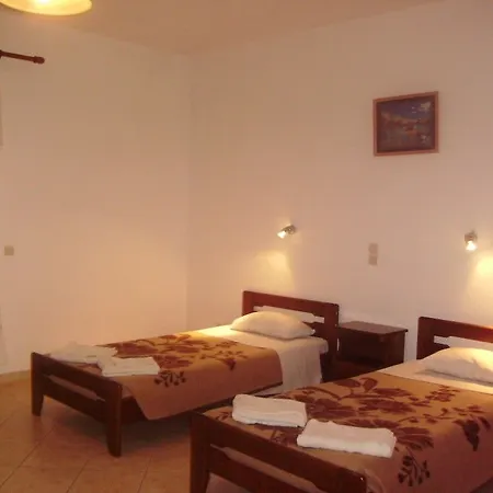 Donna Amalia Hotell 3*